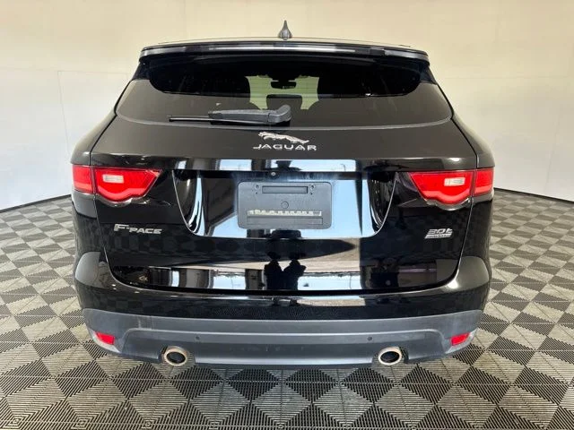 Used 2020 Black Jaguar 30t Prestige image 21