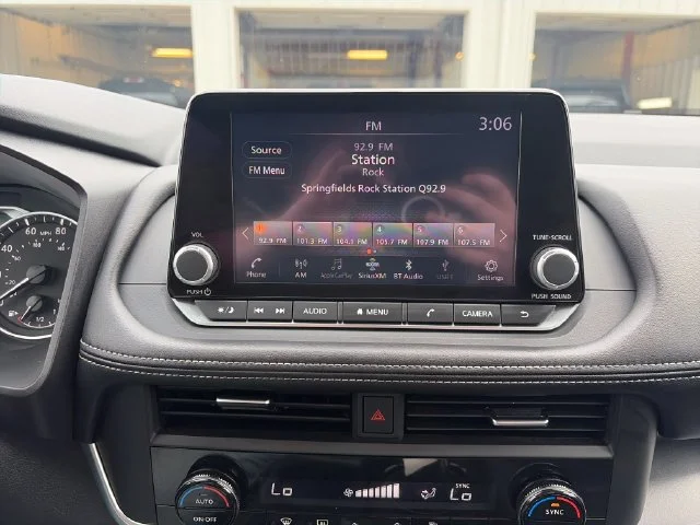 2025 Nissan Rogue SV - Photo 19