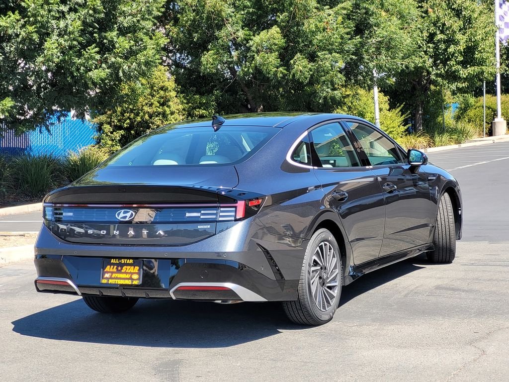 New 2026 Gray Hyundai Limited image 3