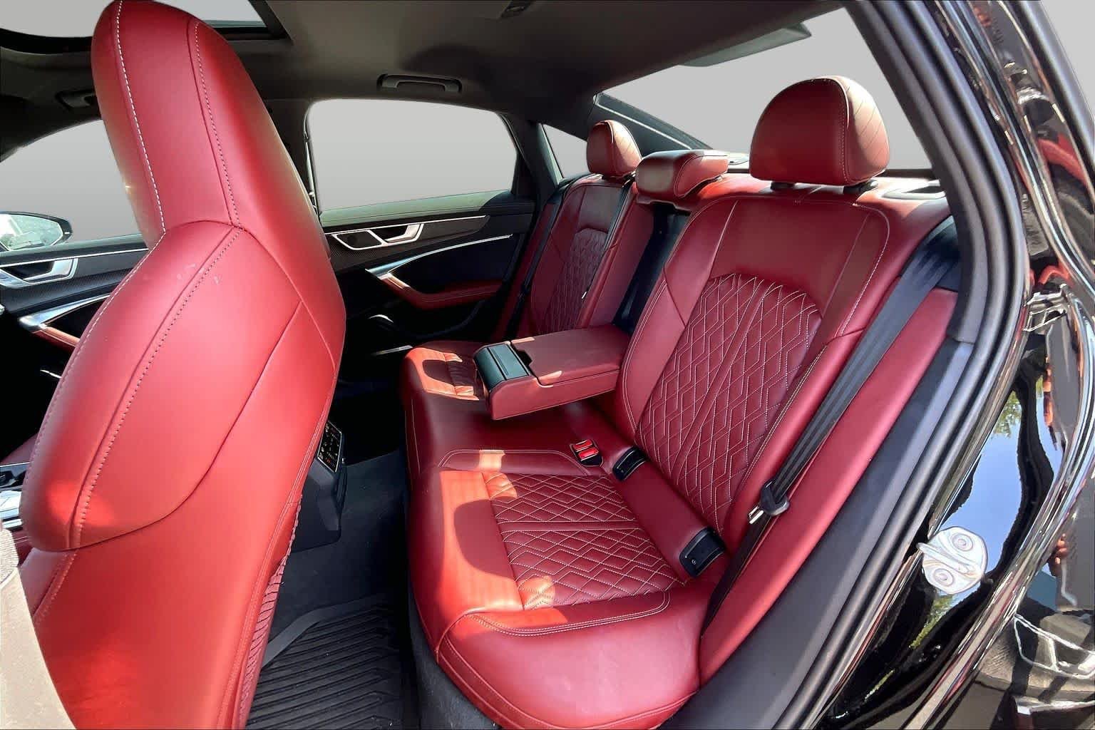 Used 2024 Brilliant Black Audi Premium Plus image 20