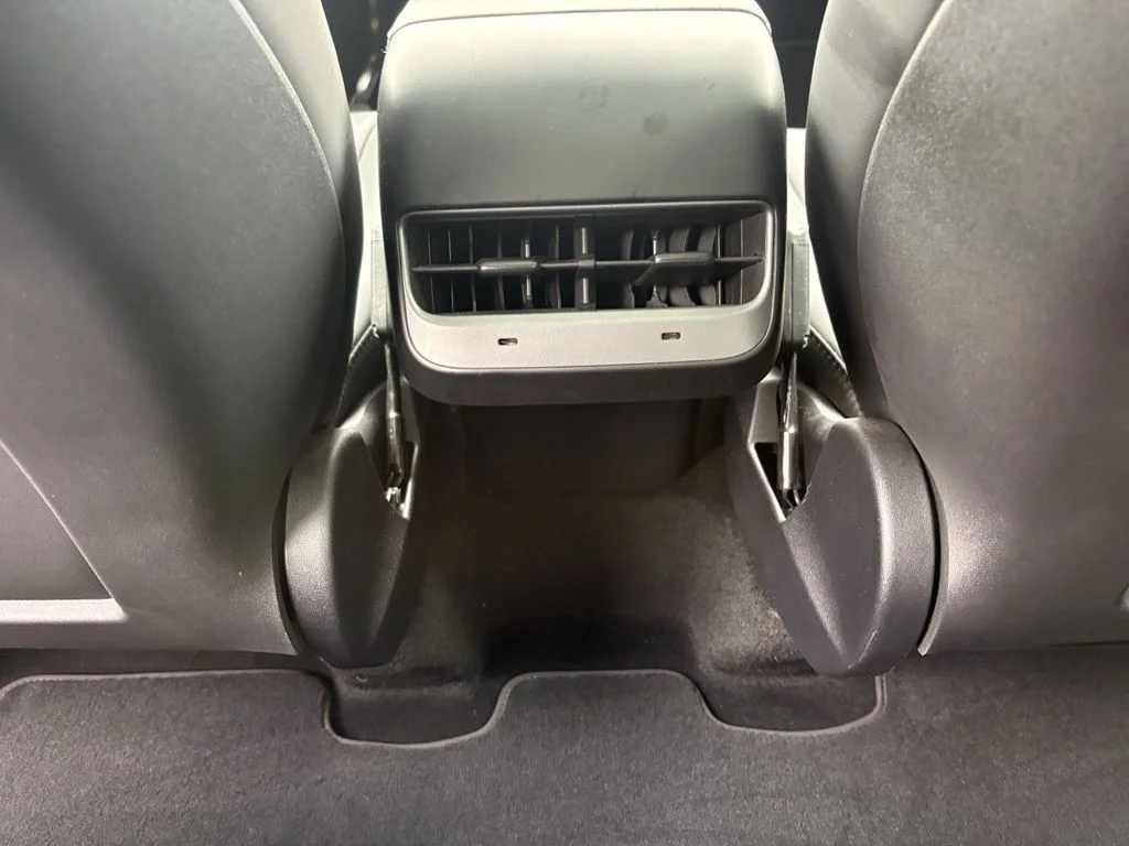 Used 2024  Tesla Long Range image 22