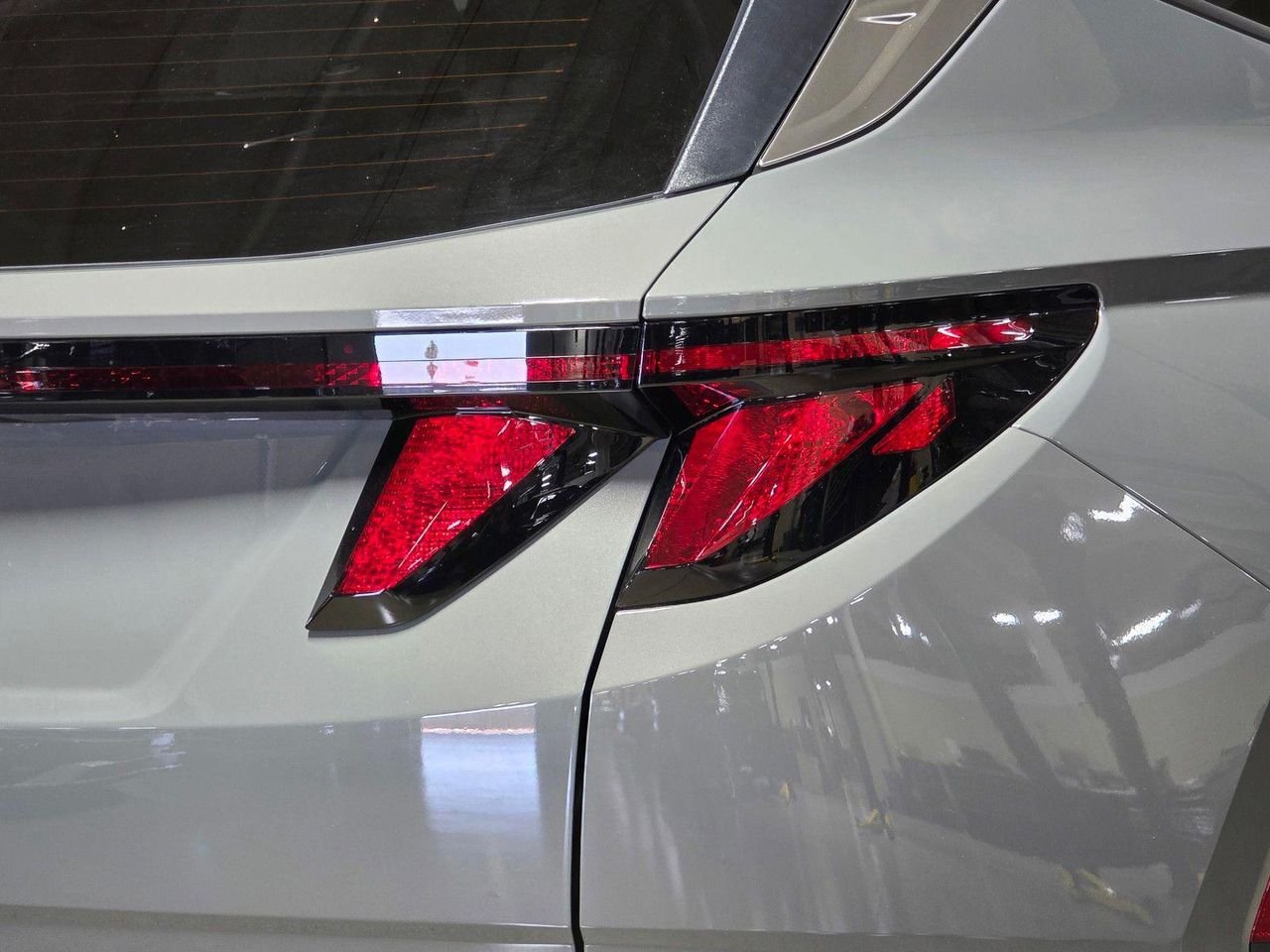New 2026 Hampton Gray Hyundai SEL Plus FWD image 12