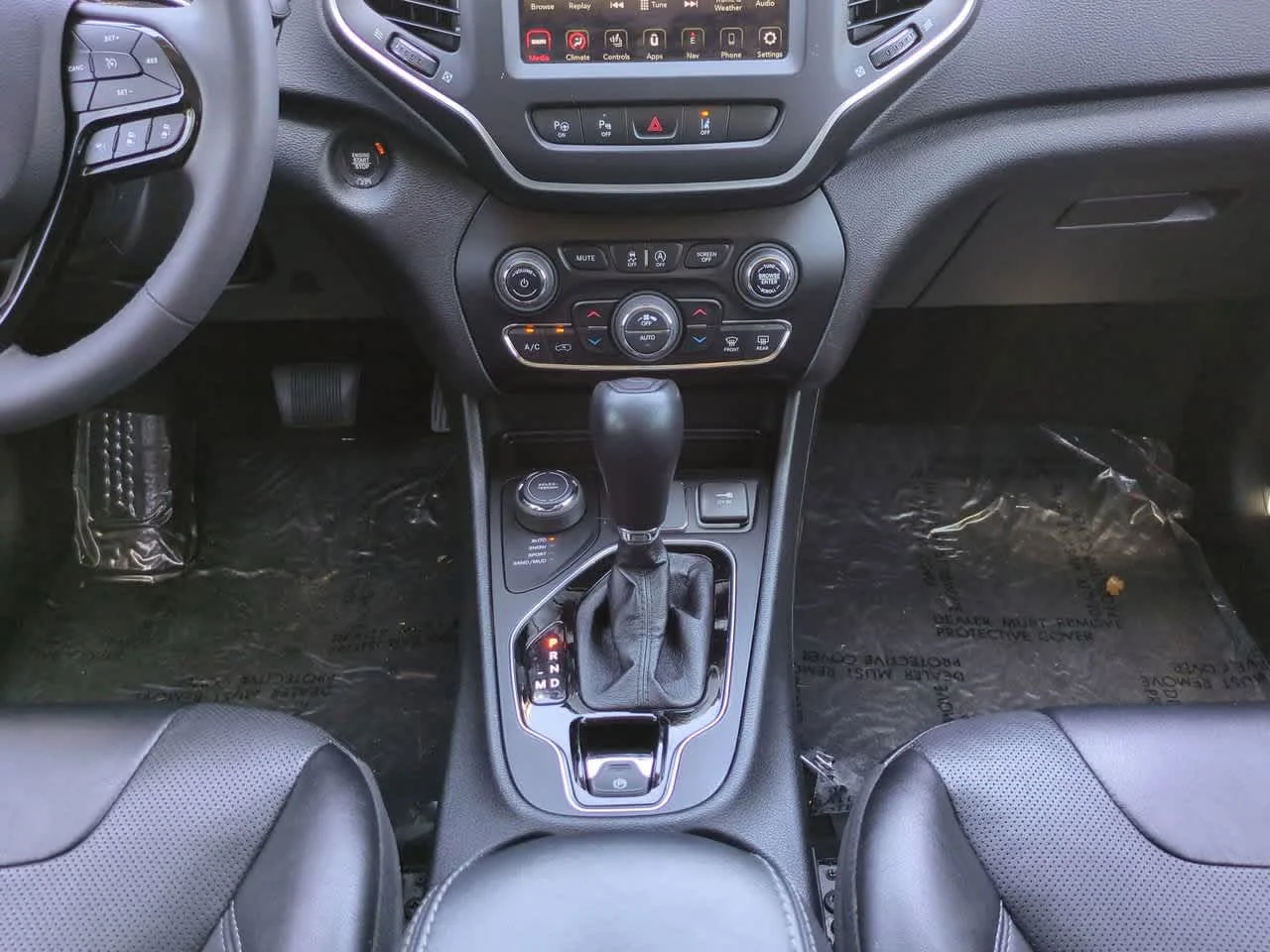 2023 Jeep Cherokee Altitude Lux - Photo 18