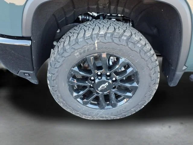 New 2026 Cypress Gray Chevrolet LT image 9