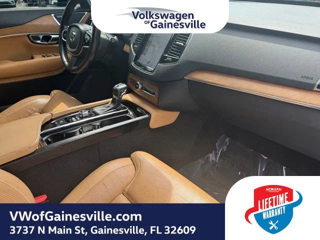 Used 2018 Onyx Black Metallic Volvo Inscription image 13
