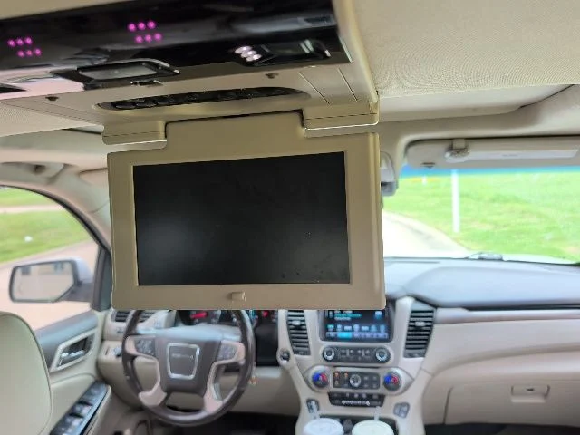 Used 2018 White GMC Denali image 14