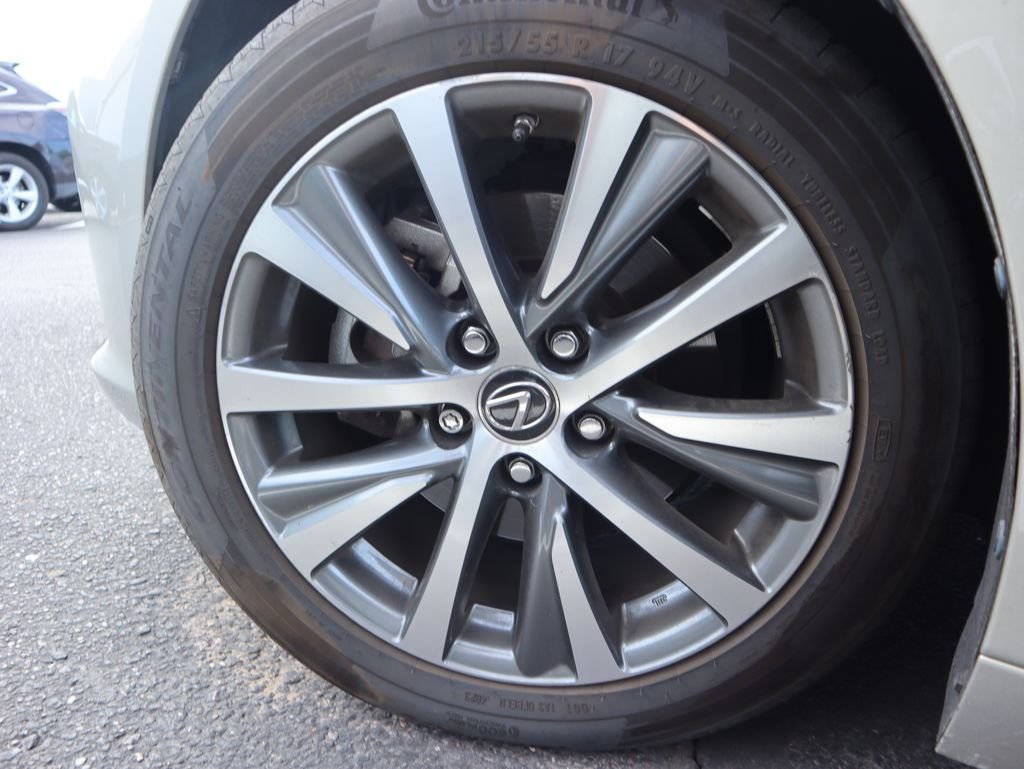 Used 2019 Beige Metallic Lexus 300h image 15