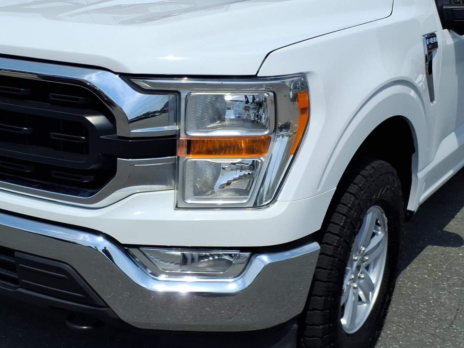 Used 2022 Oxford White Ford XLT image 14
