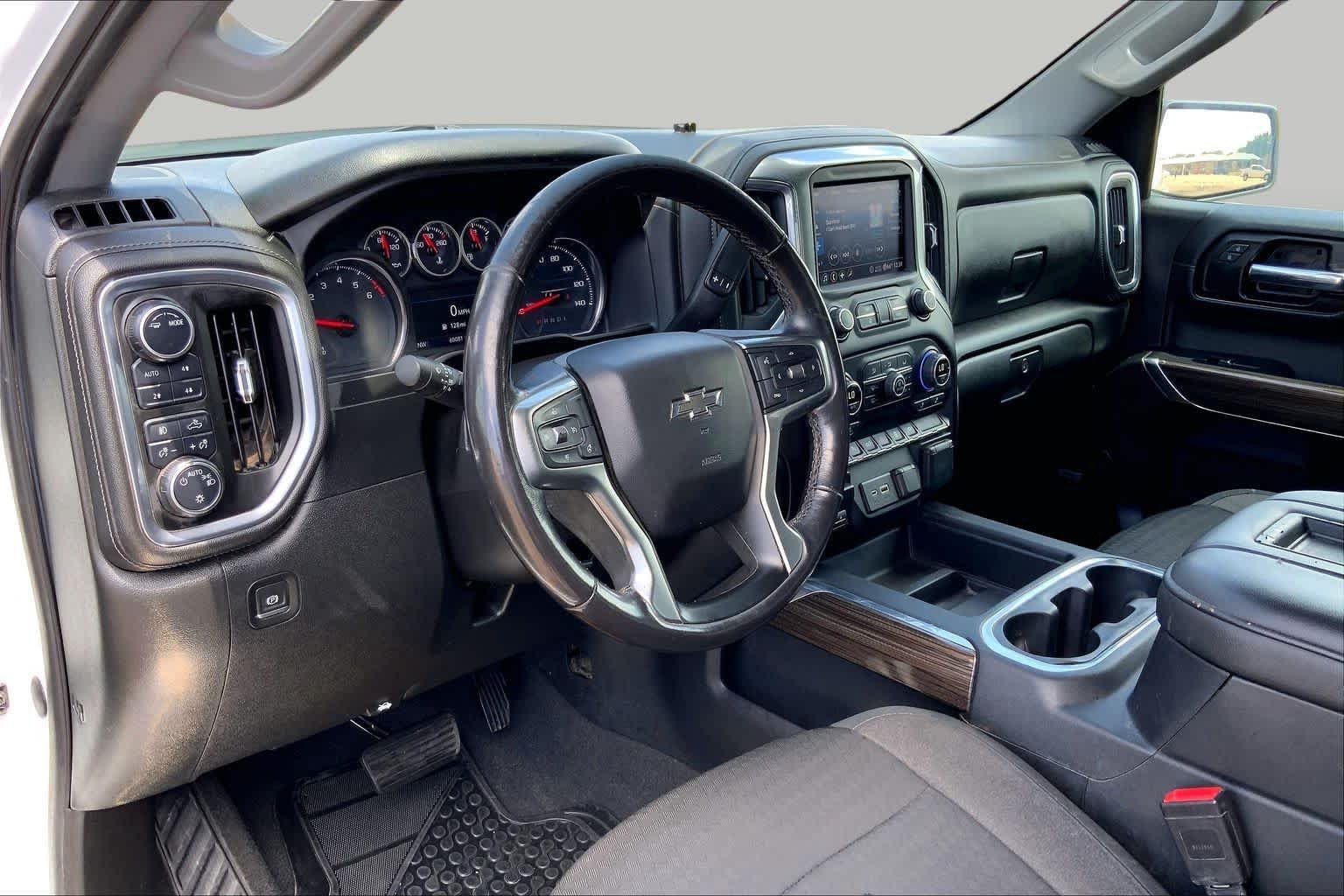 Used 2020 Summit White Chevrolet RST image 18
