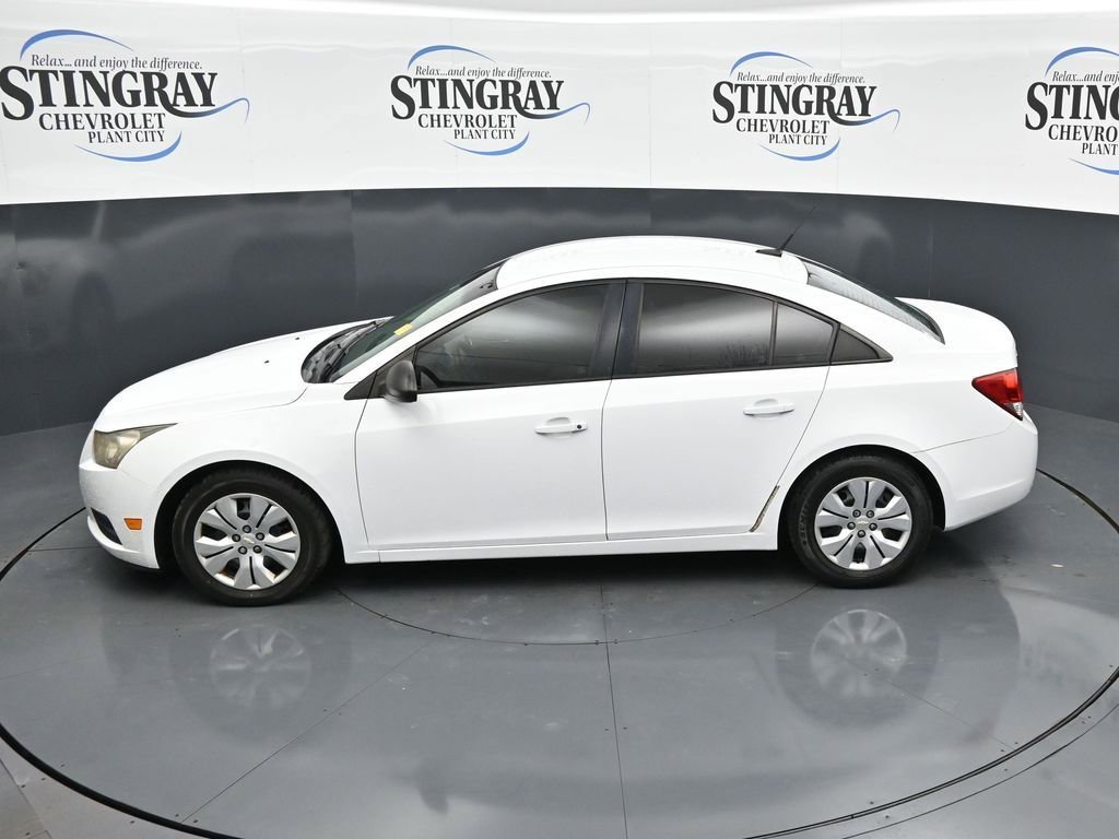 Used 2014 SUMMIT WHITE Chevrolet LS image 21