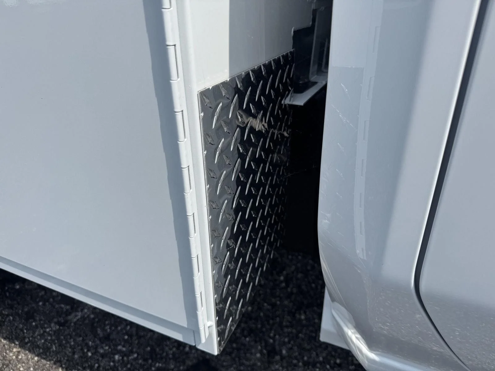 New 2026 Summit White Chevrolet WT image 7