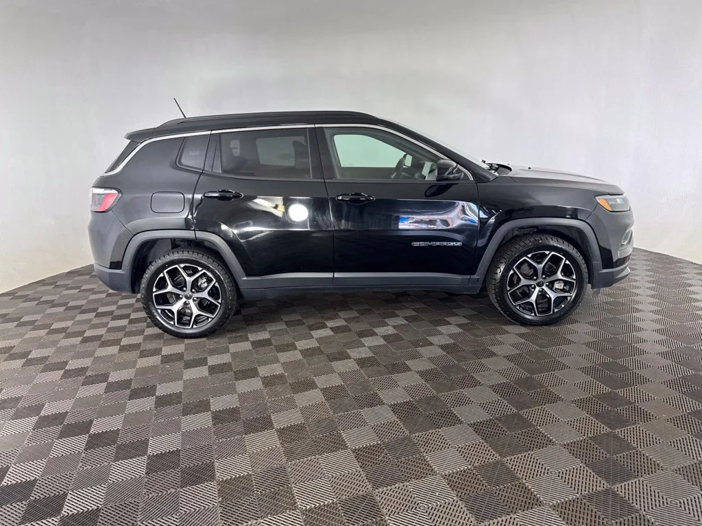 Used 2025 Black Jeep Limited image 4