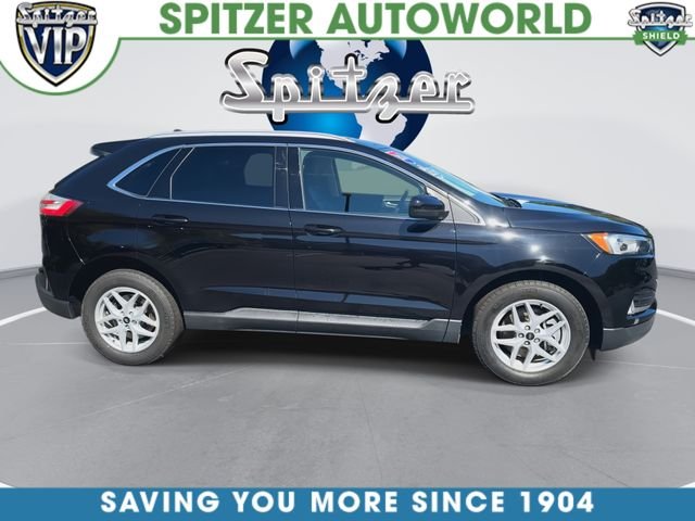 Used 2024 Black Ford SEL image 3
