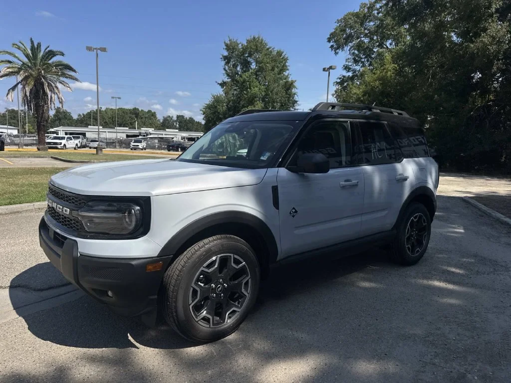 New 2026 Space White Metallic Ford Outer Banks® image 7