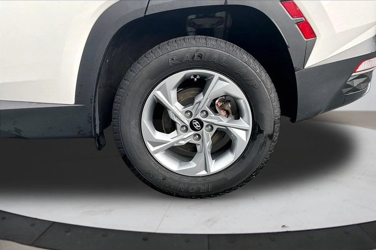 Certified Used 2024 White Hyundai SEL image 33