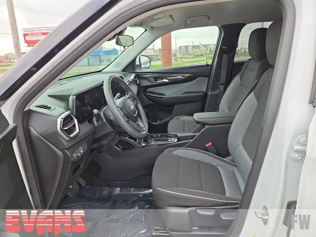 Used 2024 White Chevrolet LT image 18