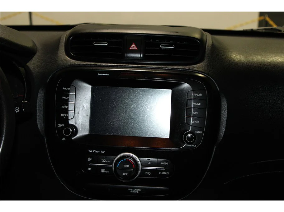 Used 2019 Shadow Black Kia + image 16