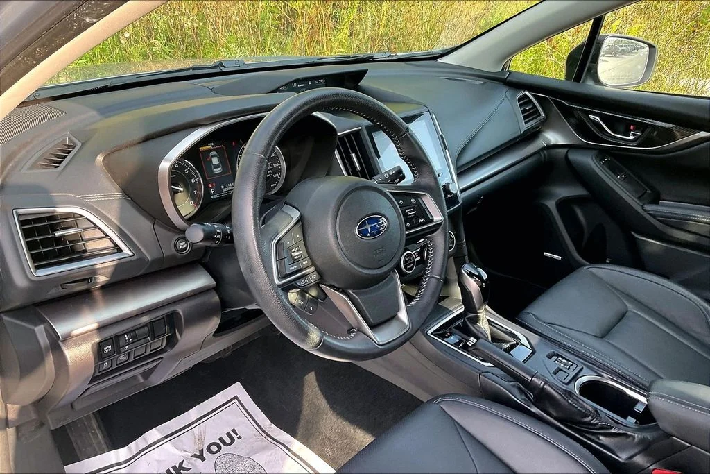 Used 2018 Silver Subaru 2.0i Limited image 14