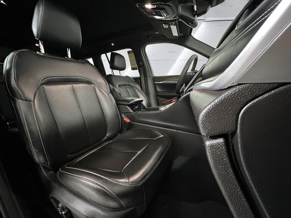 Used 2024 Black Jeep 4xe image 14