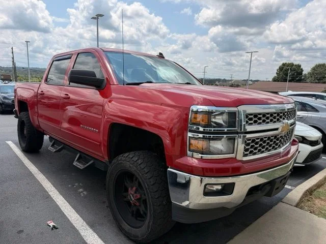 Used 2015 Victory Red Chevrolet LT image 2