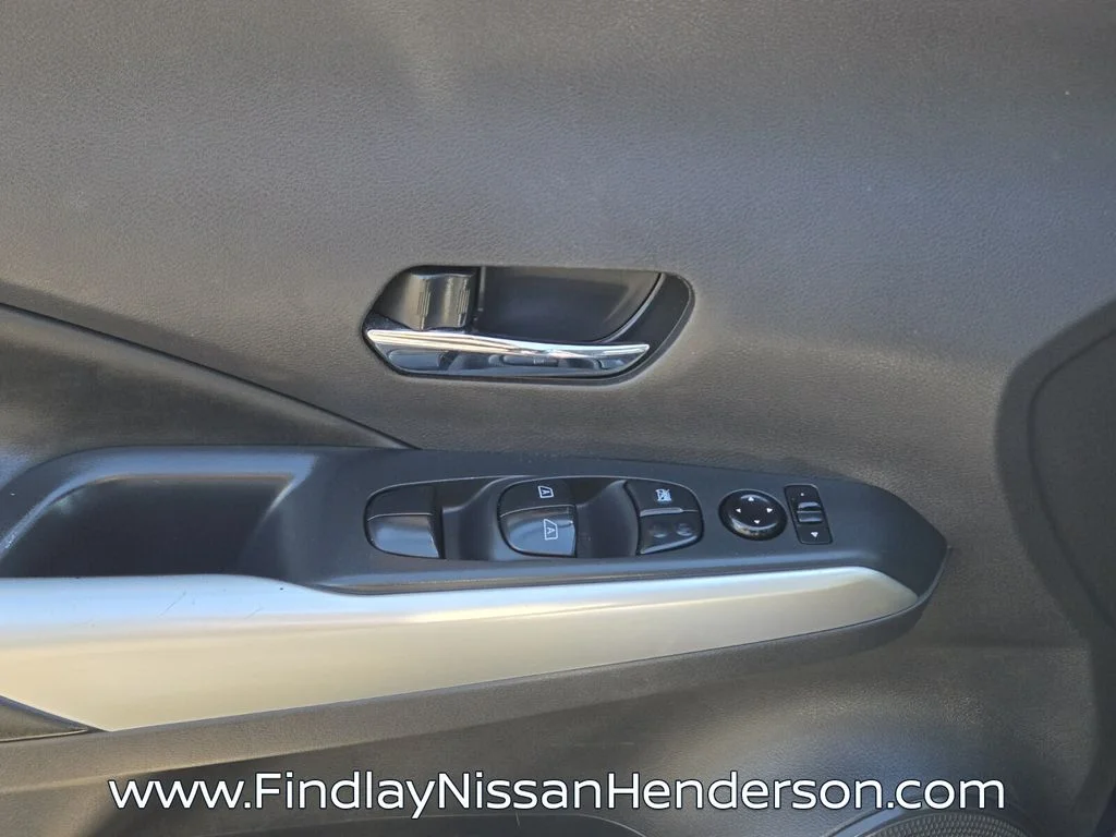 Certified Used 2020  Nissan SR image 19
