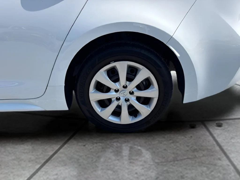 Used 2025 White Toyota LE image 25