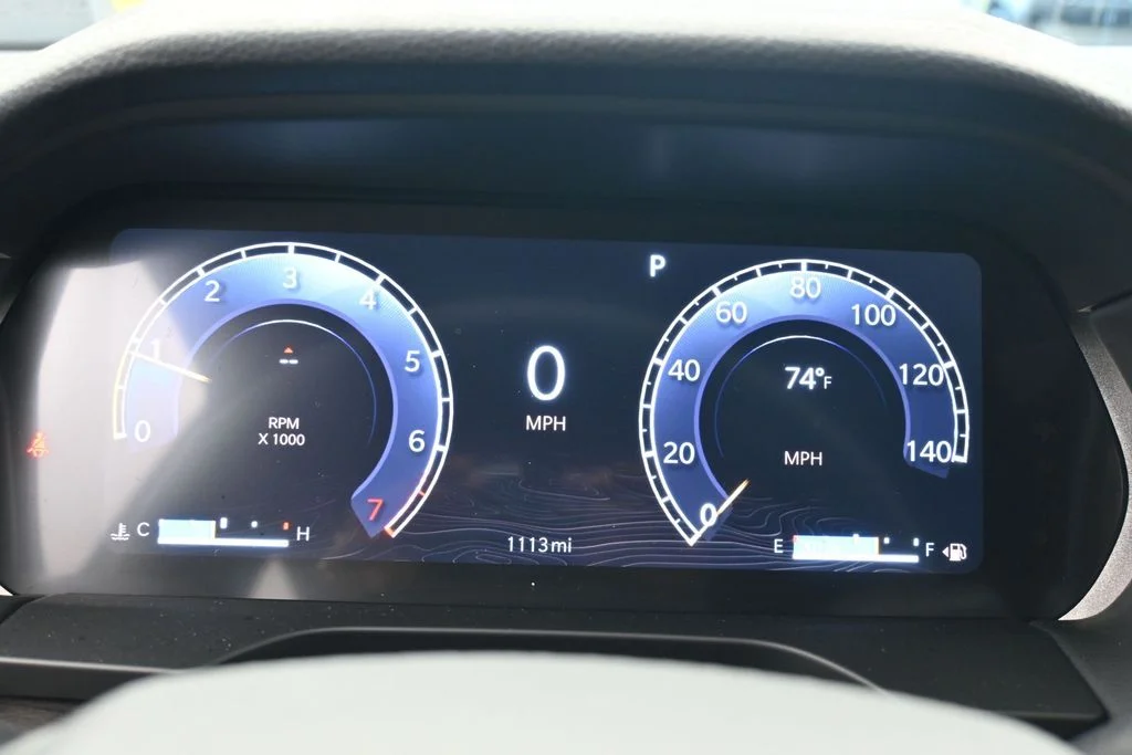 Used 2025 Silver Zynith Jeep Limited image 28