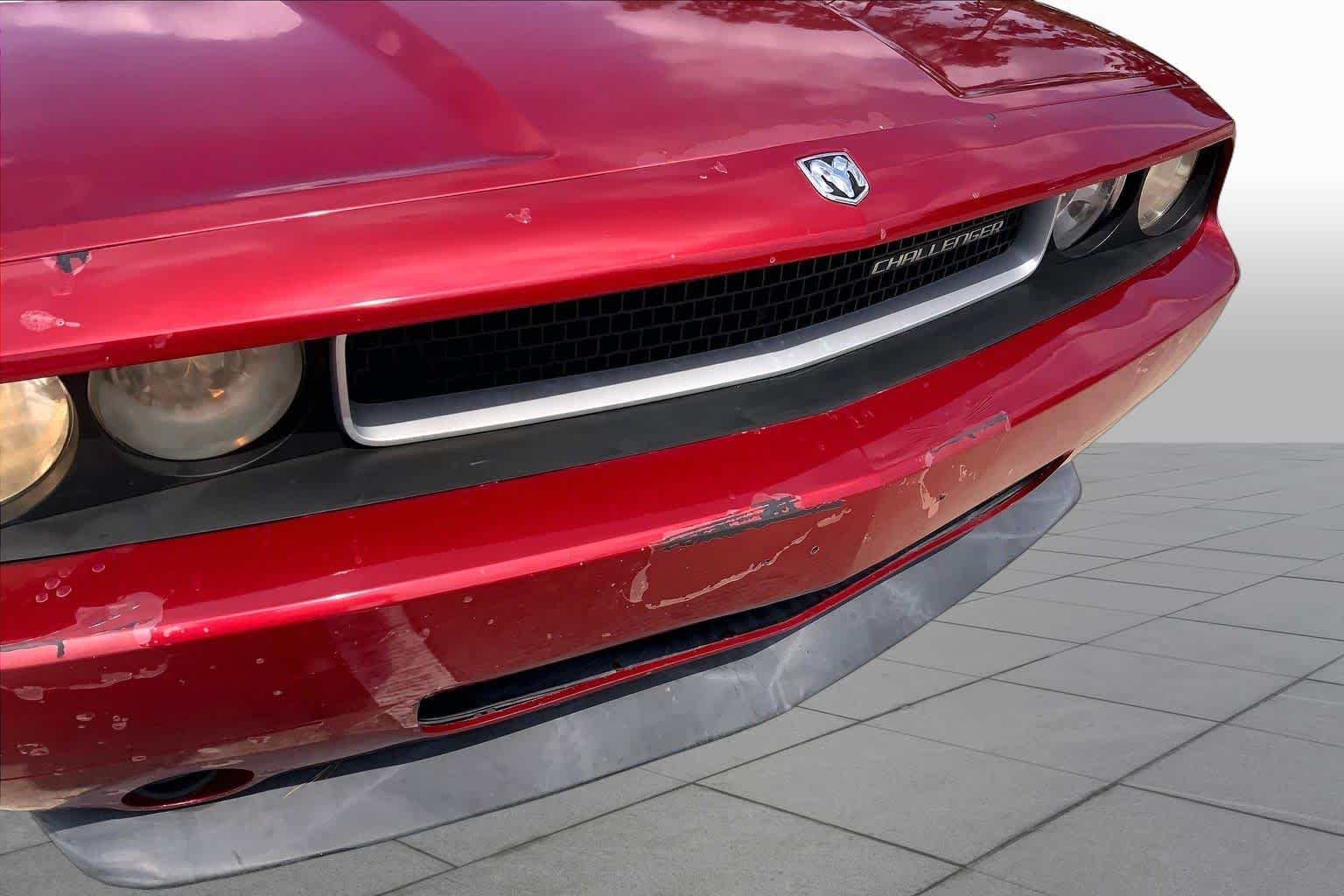 Used 2010 Inferno Red Crystal Pearl Dodge SE image 23