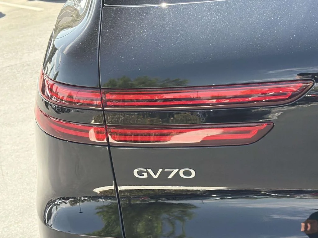 New 2026 Black Genesis 2.5T Sport Prestige image 16