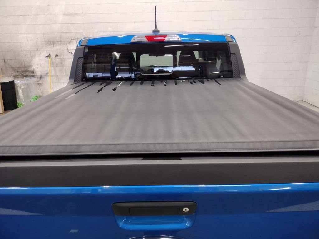 Used 2022 Blue Metallic Ford Lariat image 18