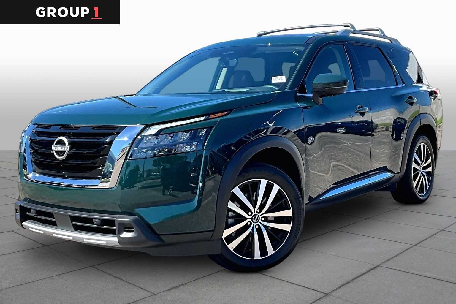Certified Pre-Owned 2025 Nissan Pathfinder Platinum