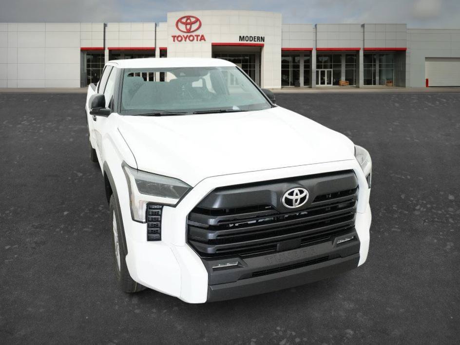 New 2026 Ice Cap Toyota SR5 image 16