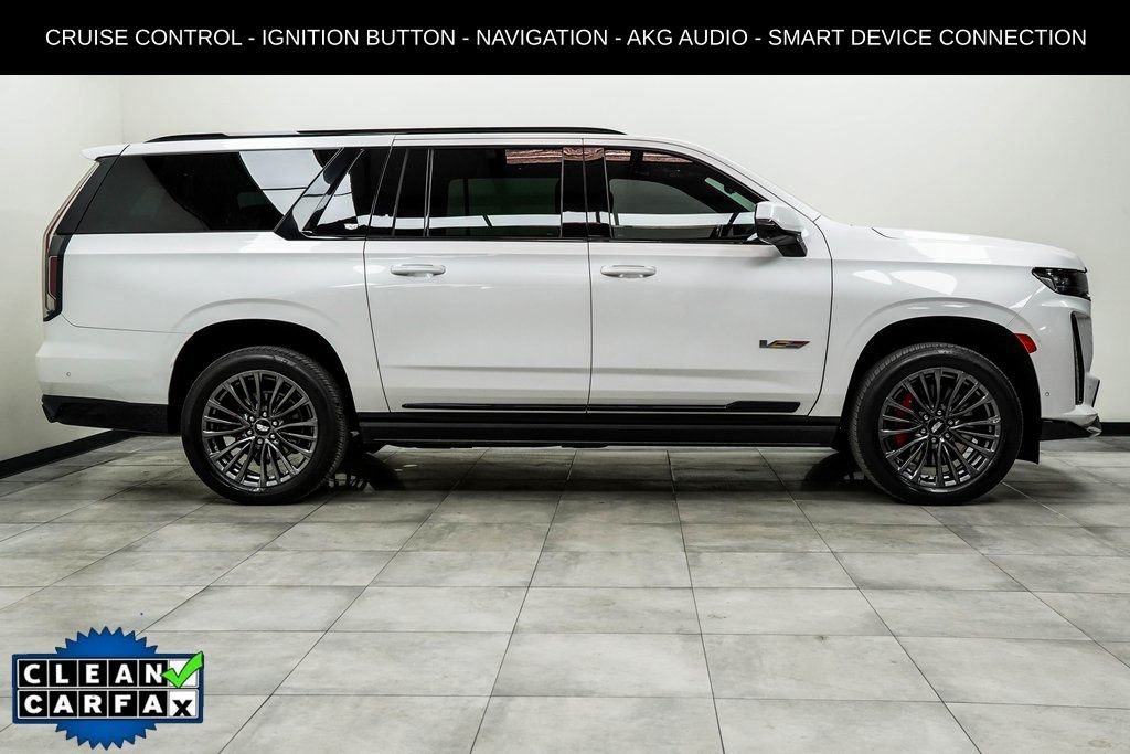 Used 2023 White Cadillac V-Series image 6