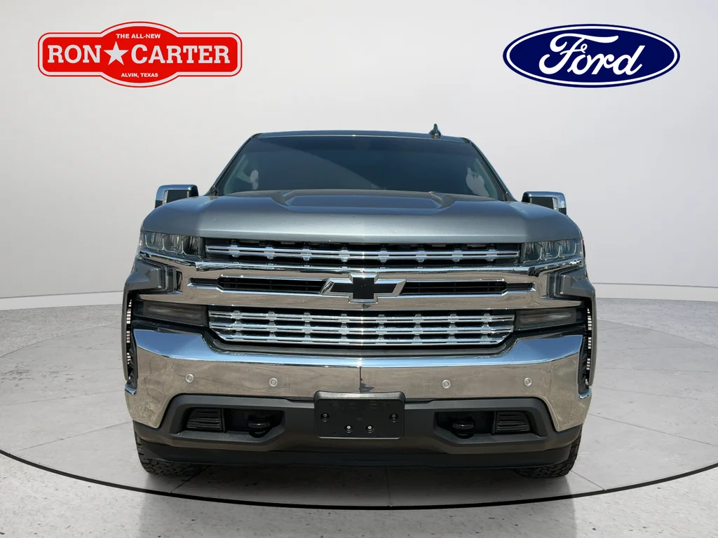 Used 2020 Gray Chevrolet LT image 2