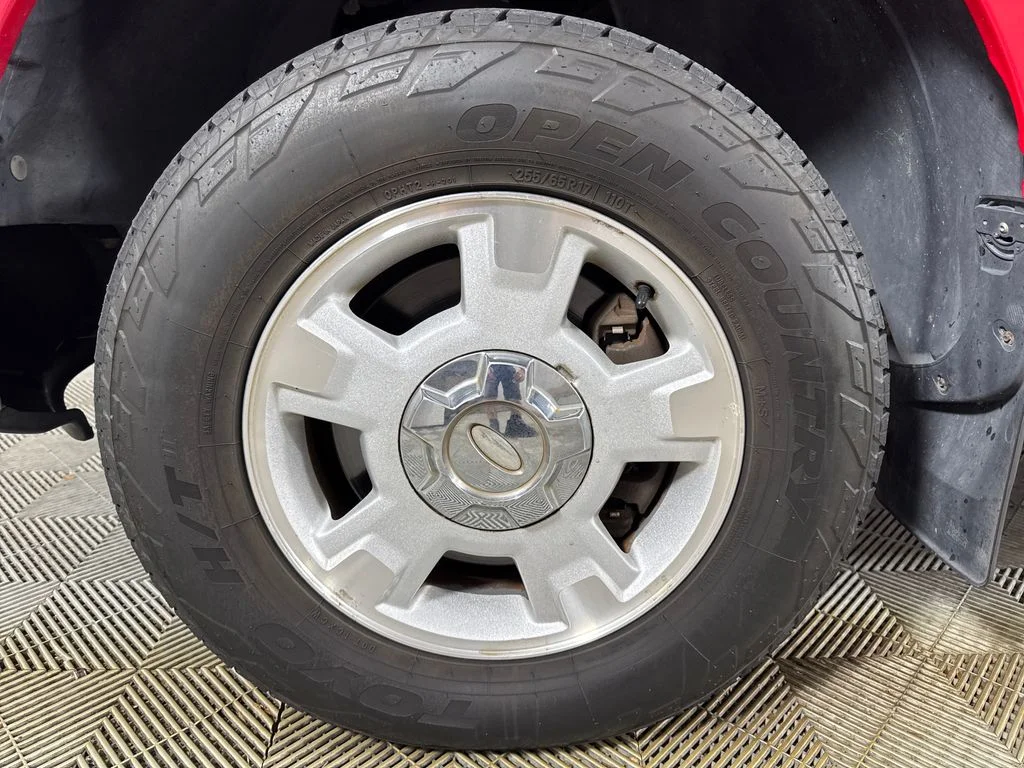 Used 2013 Red Ford XLT image 13