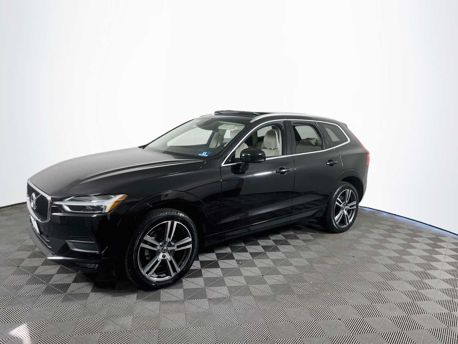2021 Volvo XC60 Momentum