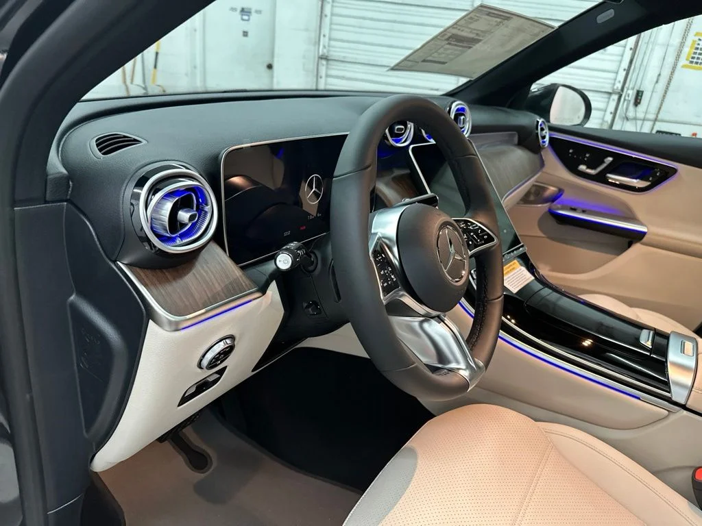 New 2027 Gray Mercedes-Benz GLC 300 image 13