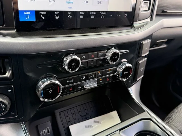 New 2026 Agate Black Metallic Ford XLT image 14