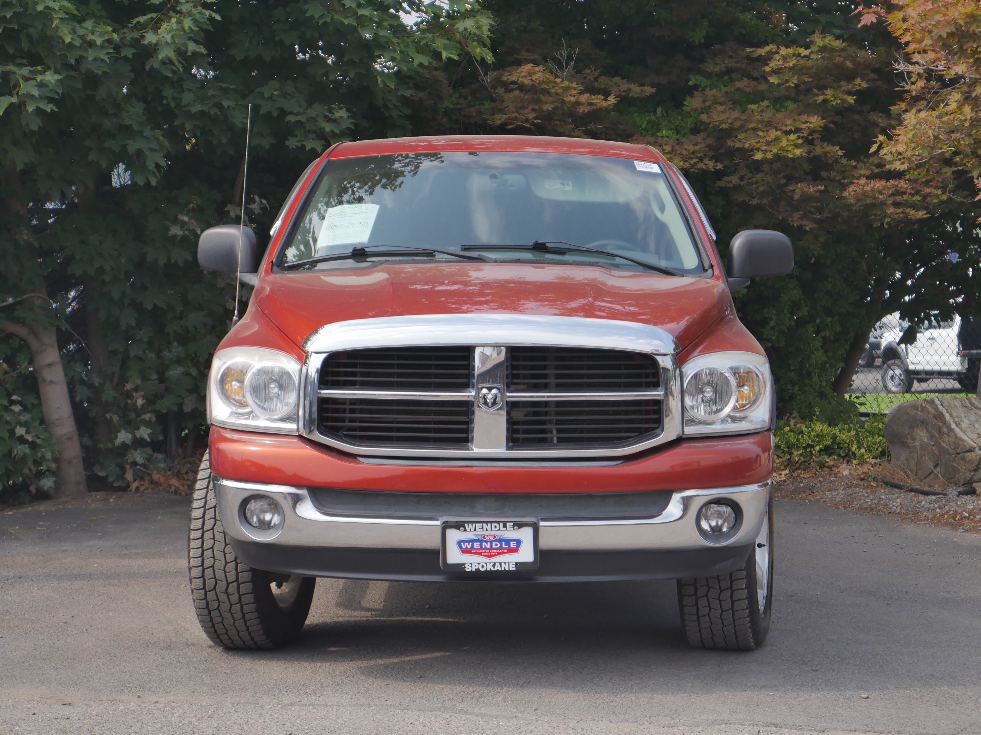 Used 2007 Sunburst Orange Pearl Dodge SLT image 23