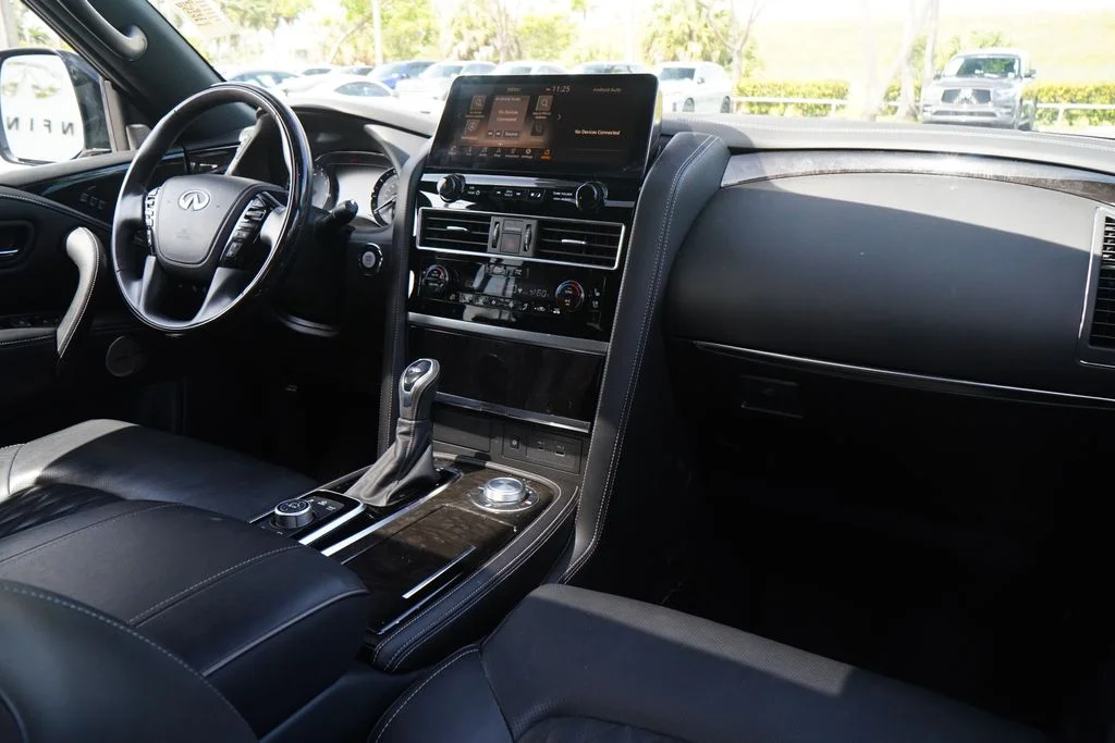 Used 2024 White INFINITI Sensory image 20