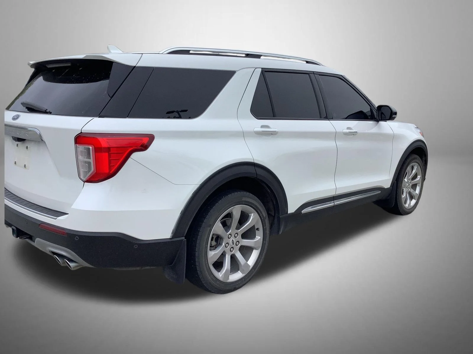 Used 2020 White Ford Platinum image 3