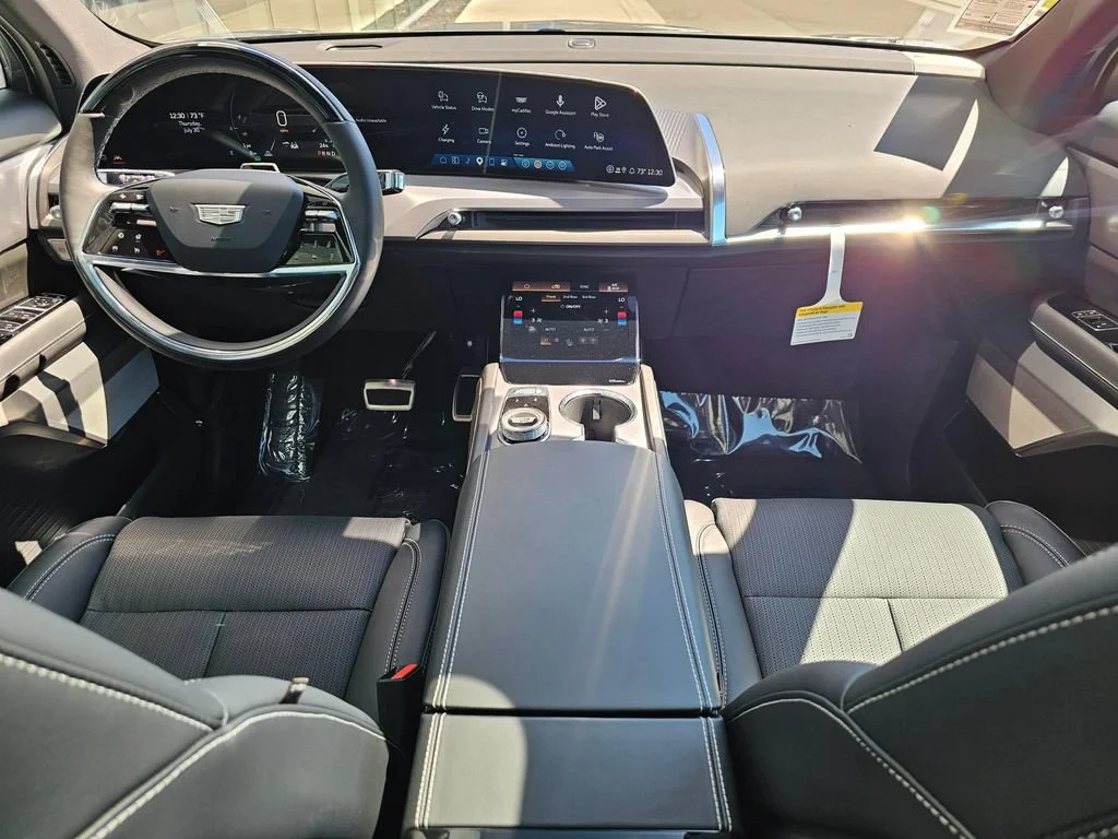 New 2027 Argent Silver Metallic Cadillac Sport image 20