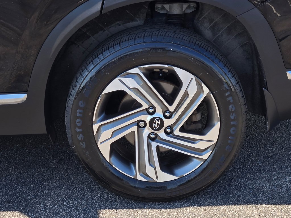 Used 2022 Twilight Black Hyundai SEL image 13
