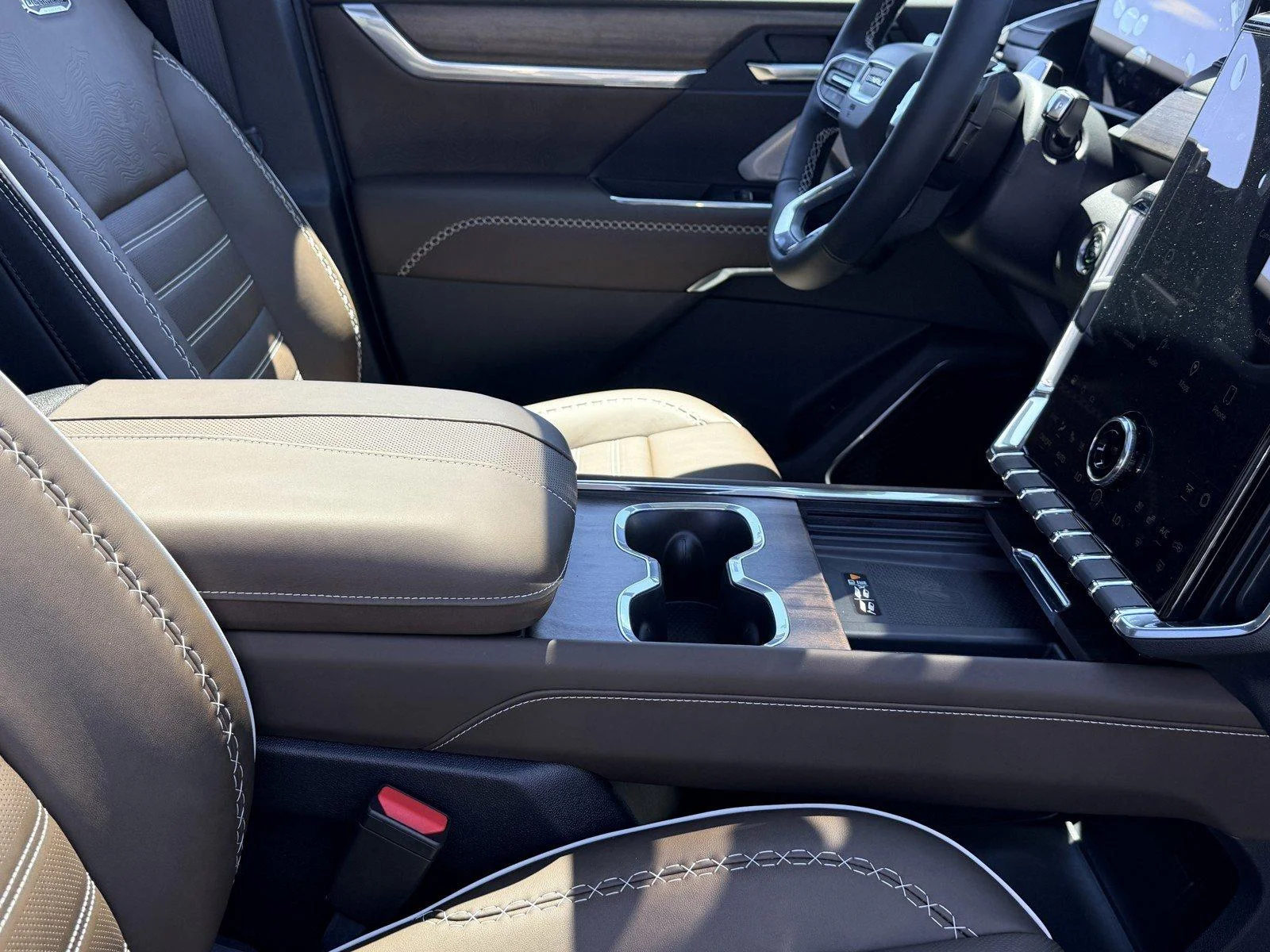 New 2026 Glacier White Tricoat GMC Denali Ultimate image 8