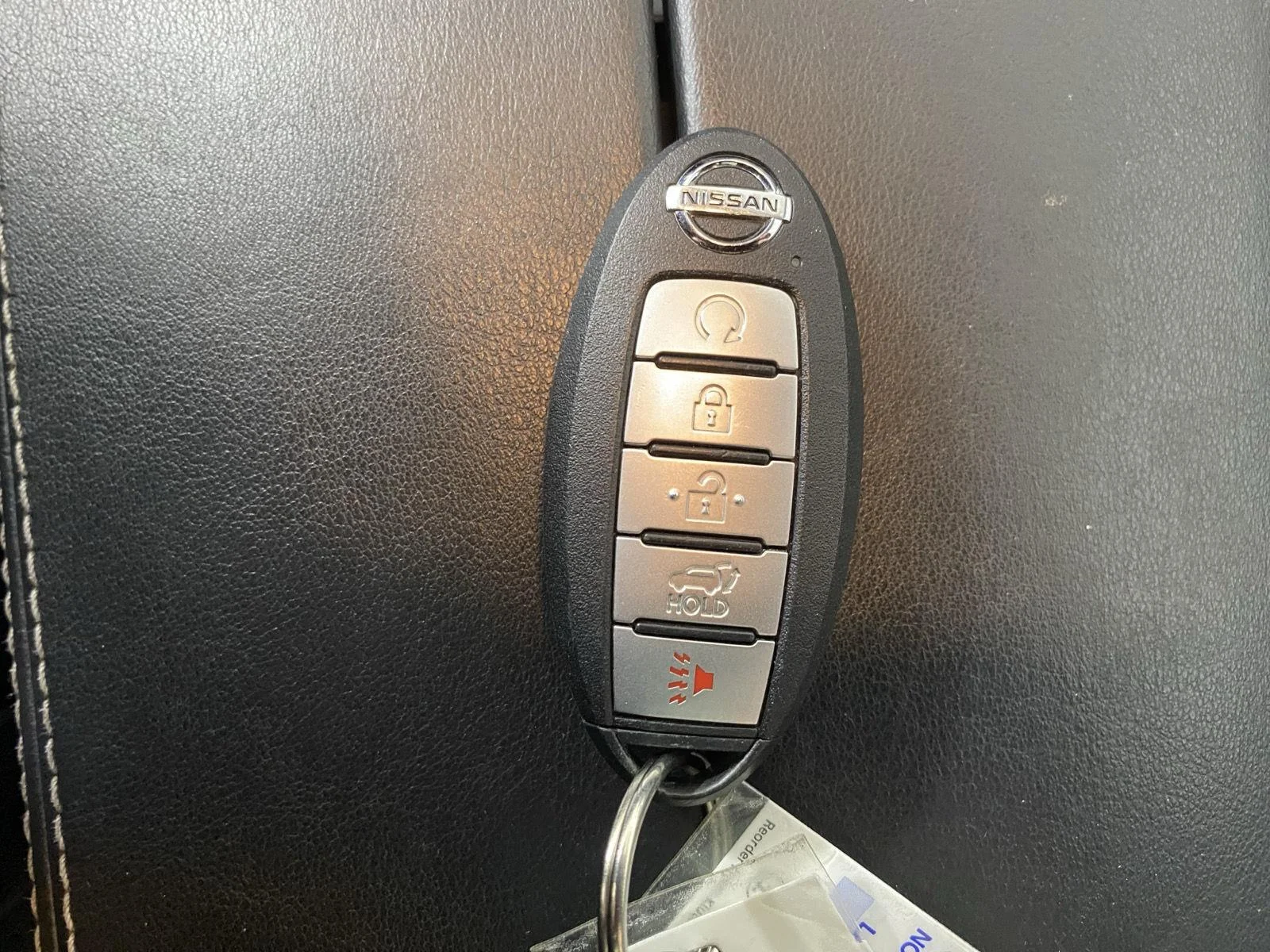 Used 2021 Champagne Silver Metallic Nissan Platinum image 19