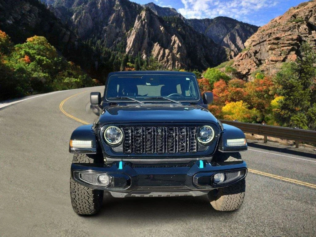 Used 2024 Black Clearcoat Jeep High Altitude image 6