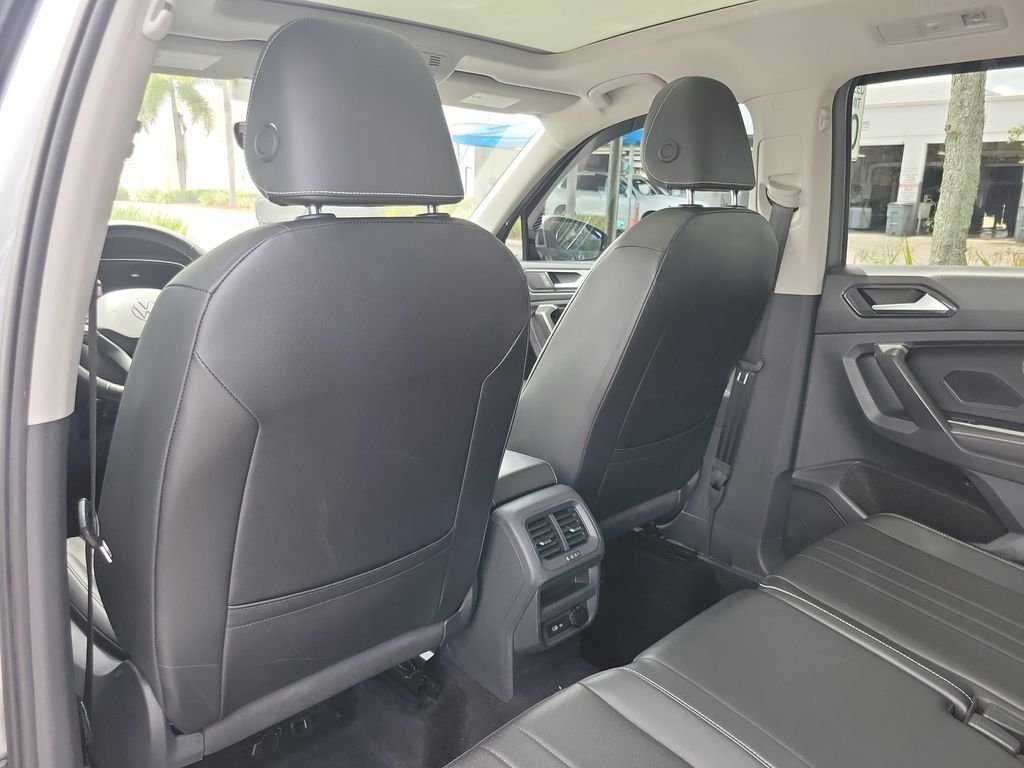 Certified Used 2024  Volkswagen 2.0T SE image 9