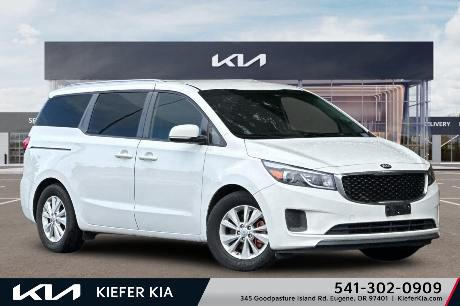 2016 Kia Sedona LX's photo