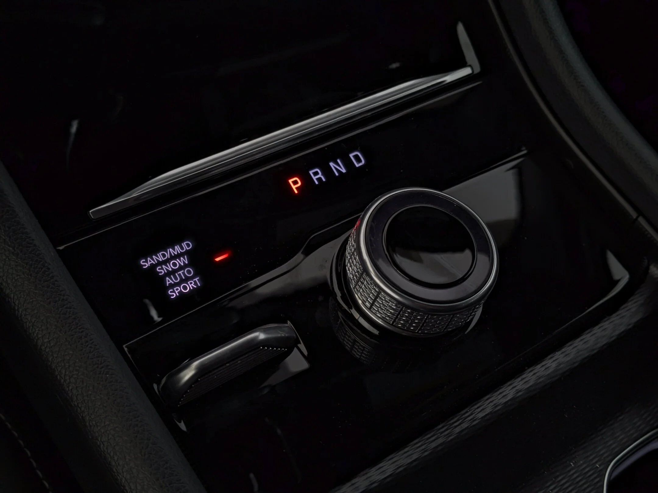 New 2026 Grey Jeep Altitude - - Power Sunroof - 20 Gloss Black Wheels - Capri Leatherette/Suede - Remote Start & More! image 23