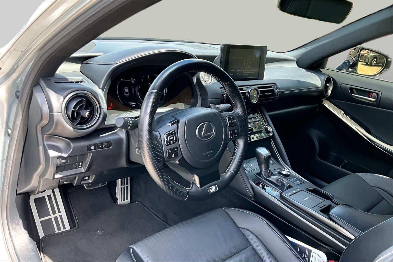 Used 2023 Iridium Lexus F SPORT image 18